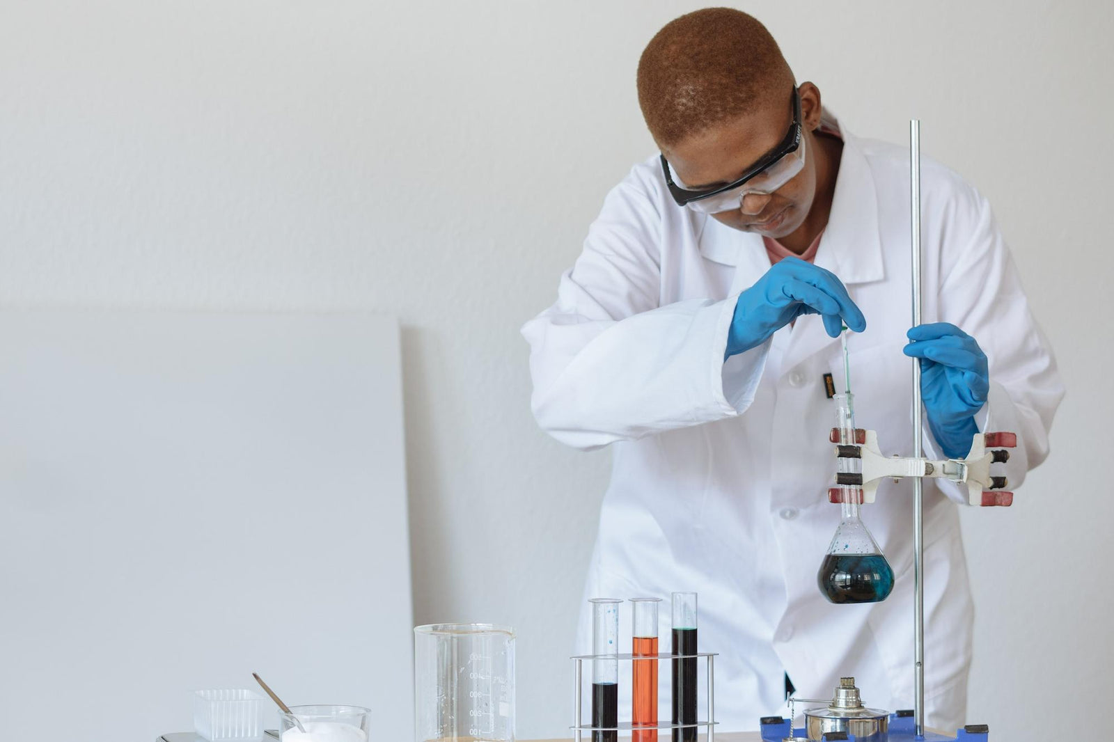 hands-on science activity tool for teenagers ages 14, 15, 16, 17, 18