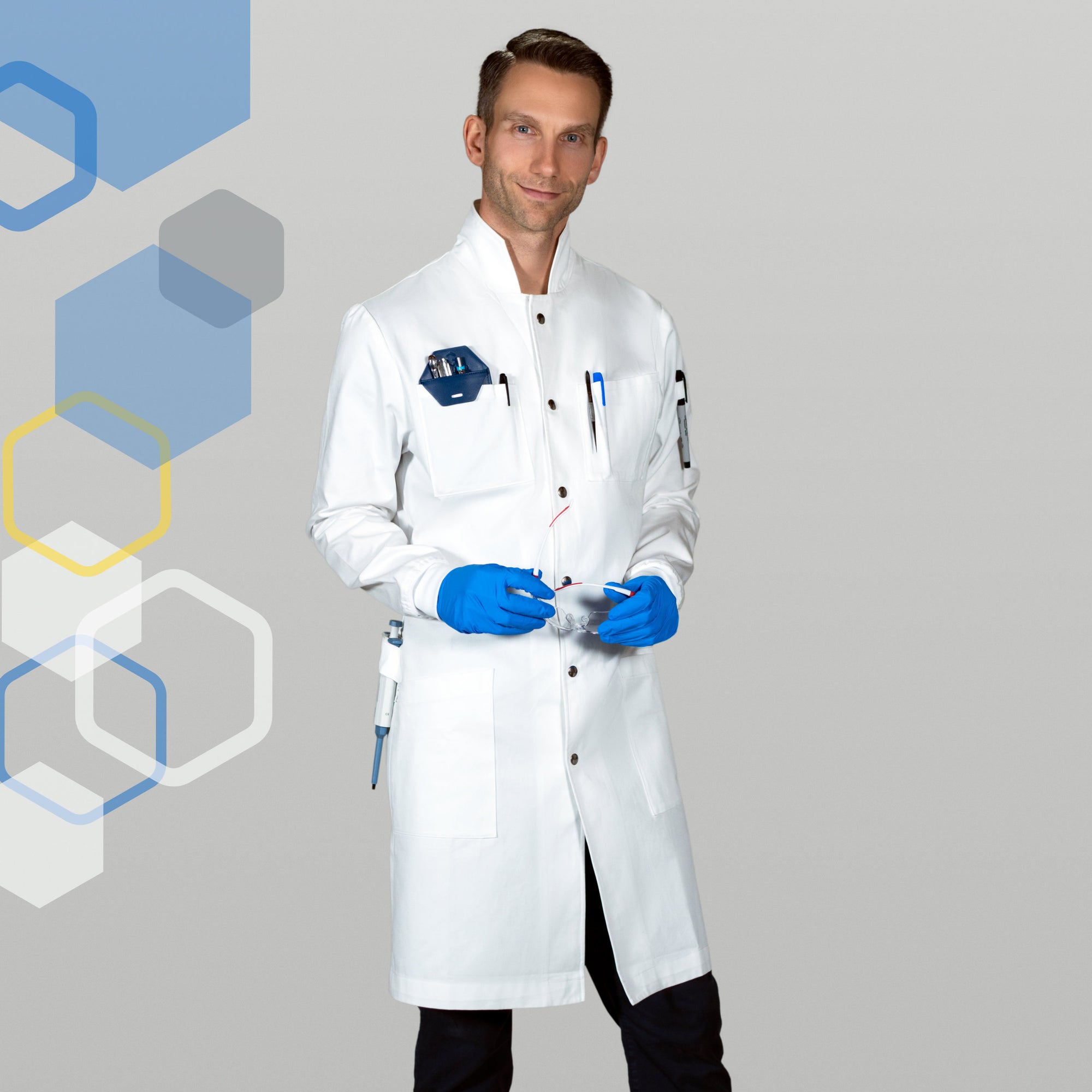 "Louis" men's lab coat cuff for chemistry with features of 100% cotton,  cuffed sleeves, high collar, water resistant